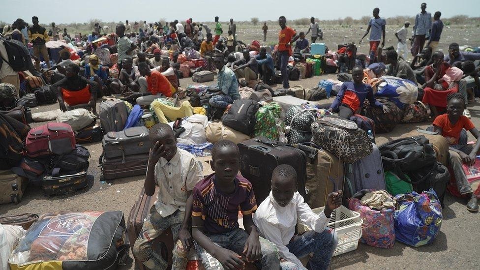 Mass Displacement at a Transit Point